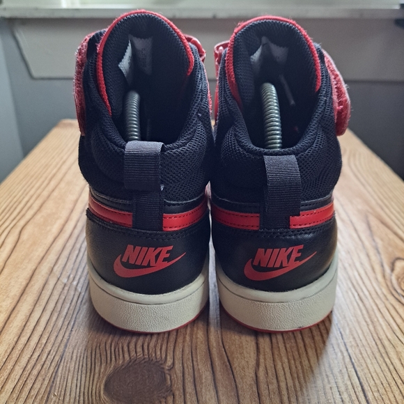 Nike Court Chicago Bred Mid 2 CD7782-003 Black Red Sneakers Size 6.5Y Women’s 8 - Picture 5 of 10